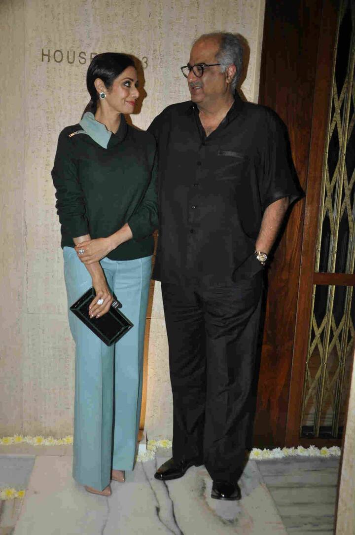 Sridevi was spoted with husband Boney Kapoor. Both were looking adorable.