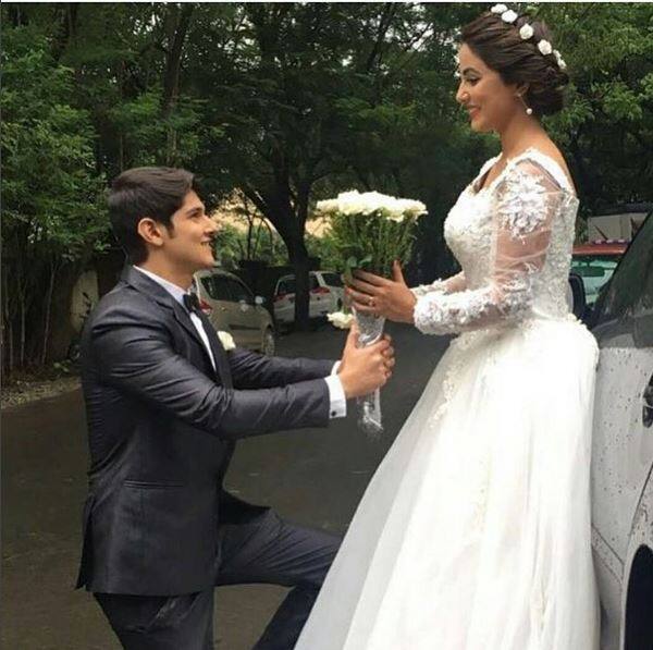 We are sorry to say this but she wont get the opportunity to enter the house but Hina will be a part of Bigg Boss 10, but as a panelist. A source told the daily, Hina will be a going as Rohan Mehra's (who played her son Naksh in the serial) guardian and be part of Salman Ki Sabha.