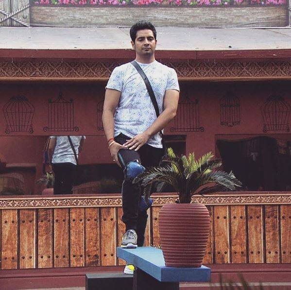 After EVICTION Karan Mehra says Manu Punjabi & Om Swami are the WORST contestants in the house!