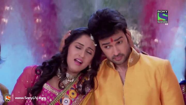 Karan played the lead role in 'Ekk Nayyi Pehchaan' as the husband of famous actress Krystle D'souza and the story revolved around his mother played by Poonam Dhillon. The story was on women's empowerment and education through relationships.