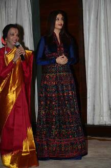 SEE PICS: Aishwarya Rai looks STUNNING she reunites with her childhood dance guru!