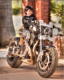 CHECK OUT! MS Dhoni's daughter Ziva dressed as a princess is priceless!