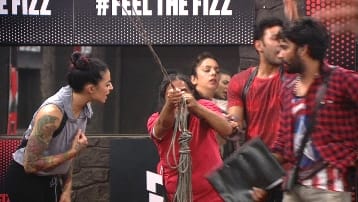 Nitibha, Sahil, Priyanka and Manveer held the bottom four positions and Manveer was safe at 4th position.