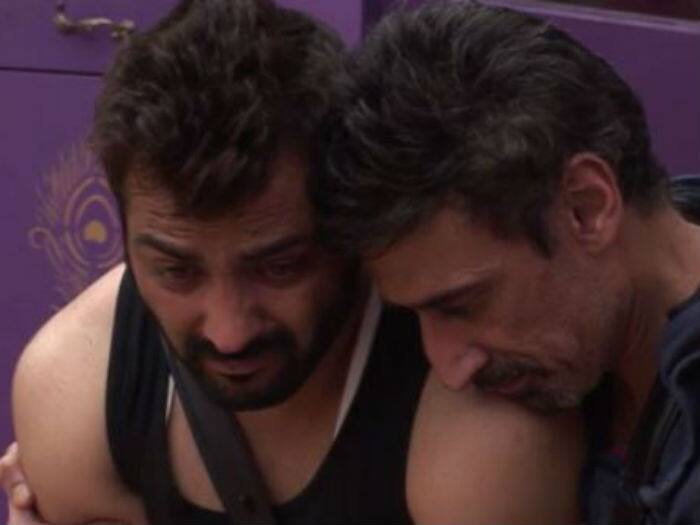 On seeing Manu being emotional, Rahul Dev tried to pacify him and calm him down
