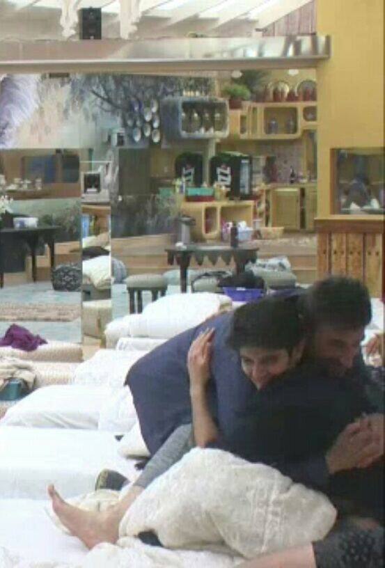 Rahul also compared Sidhant to young ‘Yeh Rishta Kya Kehlata Hai’ TV actor Rohan in one episode when he chose him over Lopa for captaincy and said “Rohan mujhe mere putra ki yaad dilaate hain!”.