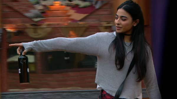 We saw VJ Bani's sister speaking to her online last week bit this time her good buddy Gauahar Khan visited her.(Photo: Colors)