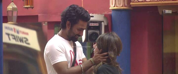 He was even seen telling her this by holding her face in his hands very romantically post guests departure from the house. She felt pampered too!(Photo: Colors)