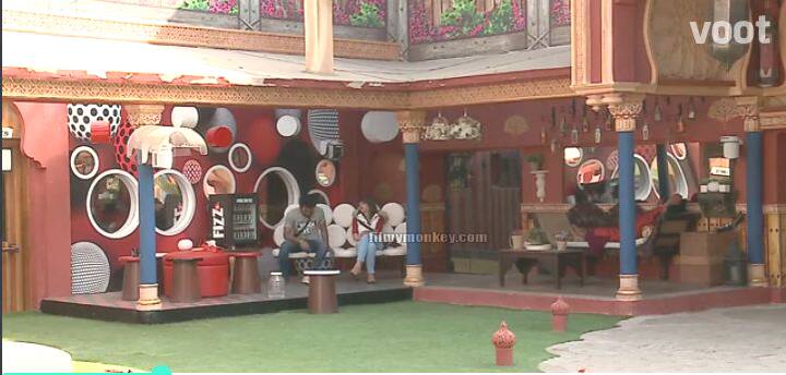 And now with this latest event we are assured that Manveer who doesn't listen to anyone, is all ears for Nitibha. He trusts her too we must say!(Photo: Colors)