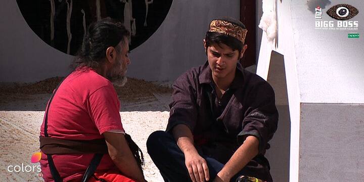 After long we saw Rohan aggessively playing the task and he maintained his strong stand against Babaji. They had an ugly verbal spat too when Rohan warned he would slap Om if he does not move away from the door. (Pic: Colors)
