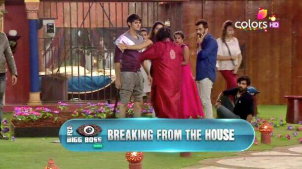 However Swami Om also had a part to play in it when he tried intervening on order to make Rohan lose it. Rohan also happened to push him during the task hurting his ear. (Pic: Colors)