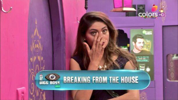 Obviously angry with Bigg Boss over the action they took, Rohan was then seen locking himself the washroom. While his buddy Lopamudra cried and kept pleading him to come out, he was insisting that BB should either send him home or do justice!(Pic: Colors) 