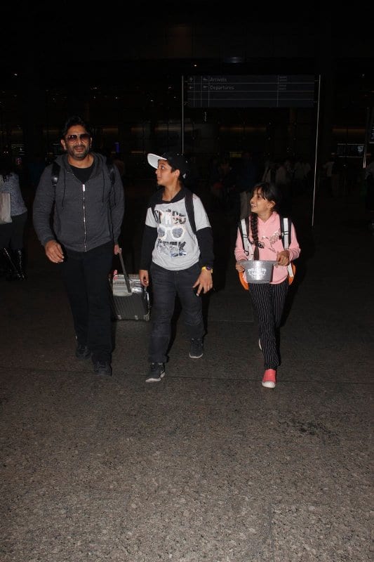 Bollywood actor Arshad Warsi was also spotted with his kids at the airport. (Pravin Utturkar/ SOLARIS IMAGES)