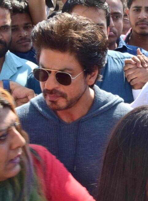 Too much of crowd and bjp workers were already there to catch a glimpse shahrukh. Also the traffic was halted on the flyover.