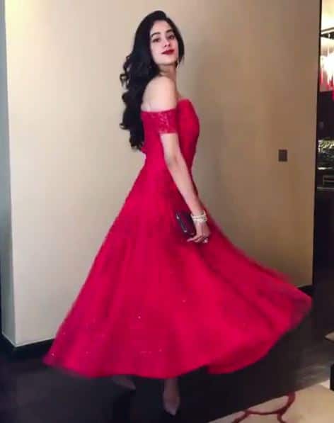 Sridevi's elder daughter Jhanvi is all set to make her Bollywood debut soon.