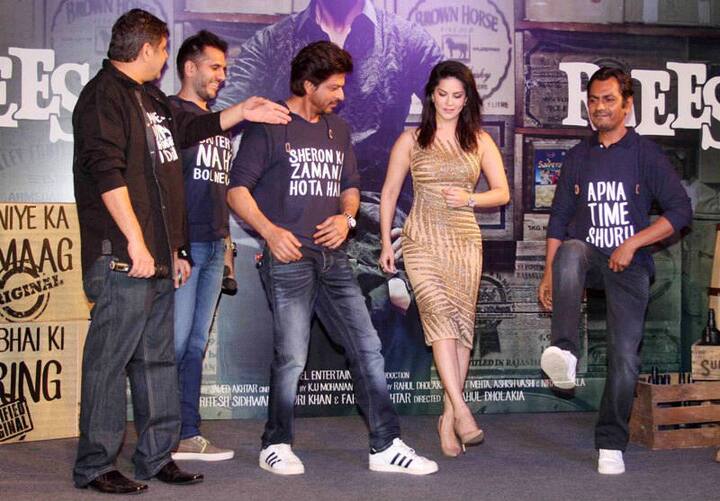 The duo had fun shaking a leg together at the event, here are some more pics from the even, check them all below