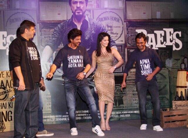 (L to R) Bollywood filmmakers Rahul Dholakia, Ritesh Sidhwani, actors Shahrukh Khan, Sunny Leone and Nawazuddin Siddiqui during the success party of film Raees in Mumbai, India on January 30, 2017. (Pravin Utturkar/SOLARIS IMAGES)