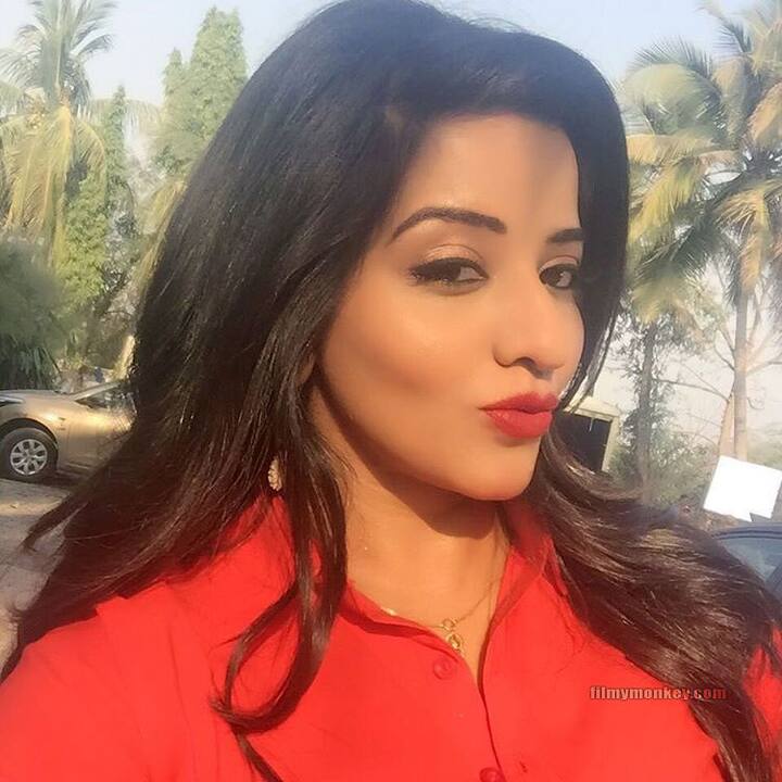 Monalisa won many hearts with her BB 10 stint and her sacrificing nature and her concern for friends was appreciated a lot. Mona and Manu went along well inside the house.(Pic: Instagram)