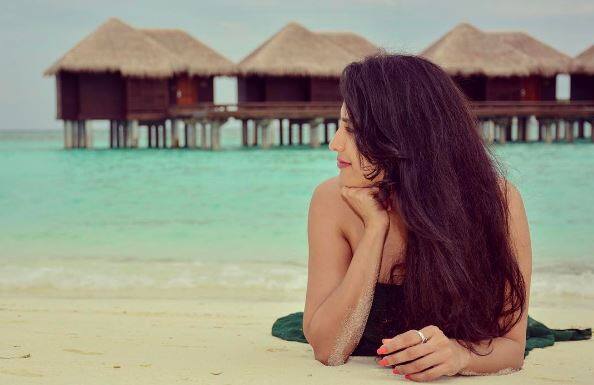 Isn't she looking like a mermaid in this pic with an amazing backdrop?