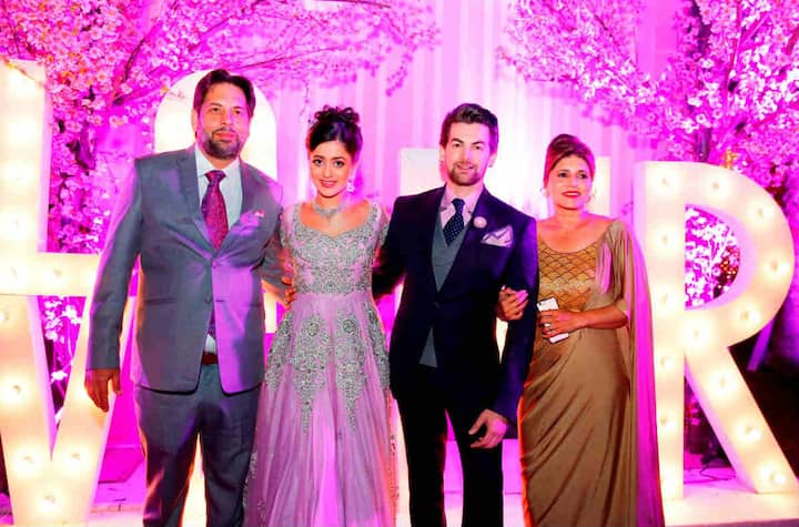 On the whole, the ceremony was an unforgettable affair for the couple as well as the family members. (Photo: Facebook/ The Wedding Story)