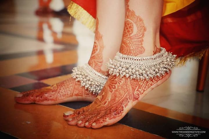 We loved this gorgeous click of the bride's feet(PIC CREDIT: The Wedding Story)