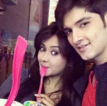 Photos: Check out how BIGG BOSS10 Contestant Rohan Mehra expressed his love for lover Kanchi on this Valentine’s Day