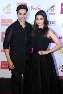 PHOTOS: Mirchi Music Awards 2017- Alia Bhatt, Shilpa Shetty, Urvashi Rautela & other Bollywood ladies DAZZLE on the RED CARPET!