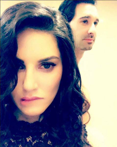 The cute and sexy star Sunny sexed it up with her partner in the superhot photoshoot. (Photo: Instagram)