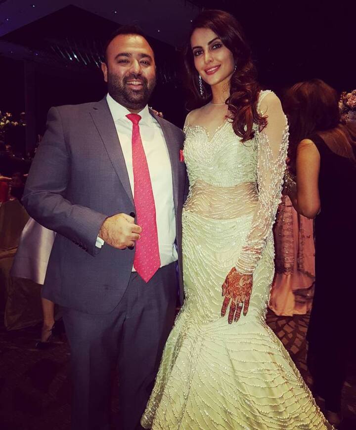 Bride Mandana posing on her Reception(Pic: Instagram)