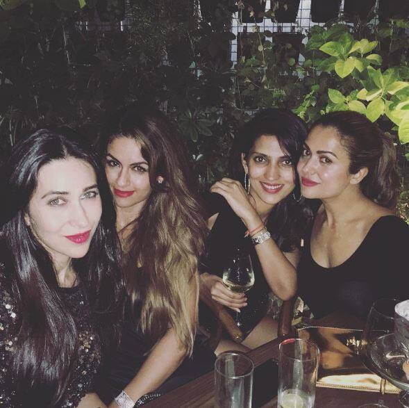 Karisma Kapoor and Amrita Arora too were on the same page with much glitz and glamour on display.