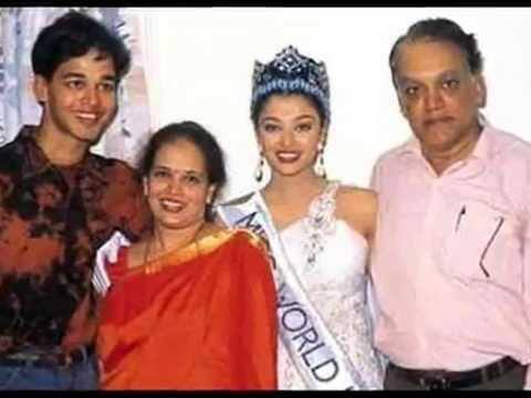 Picture perfect! Aishwarya with her mom, Brinda Rai,dad Krishna Raj & brother Aditya