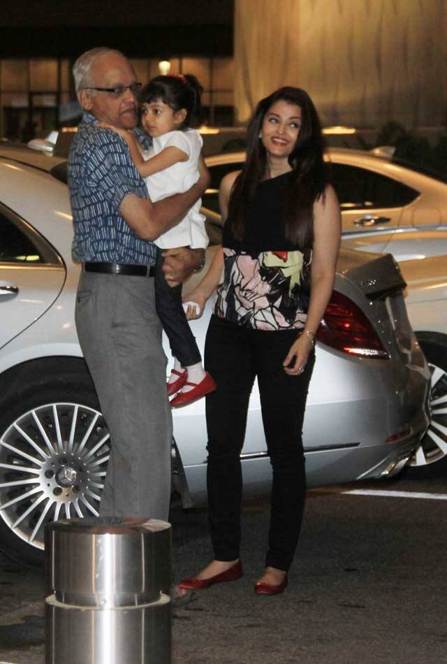 Aishwarya's father always use to accompany her during foreign tours