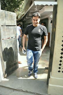 Malaika Arora, Arbaaz Khan, Amrita Arora and kids clicked exiting a restaurant in the city!