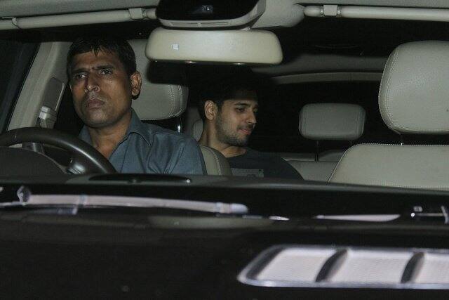 Sidharth Malhotra and alleged girlfriend Alia Bhatt came together for the screening. (Photo: Manav Manglani)