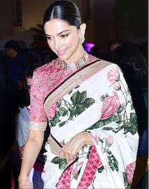 Deepika Padukone receives the Entertainment Leader of the Year award & looks beautiful in floral saree!