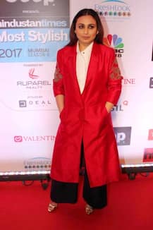 PICS: Rani Mukerji looks RADIANT at the HT Most Stylish Award 2017; Caught CANDID with Deepika, Varun & Anushka at the event!