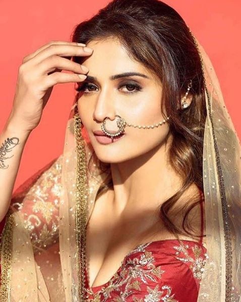 PHOTOS: 'Waaris' actress Arti Singh's GLAMOROUS avatar in her latest