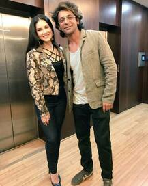IPL 2017: Sunny Leone & Sunil Grover's SUPER FUN moments during 'Masala Commentary' for UC News App!