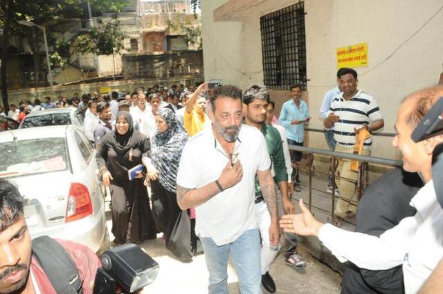 Mumbai court on Saturday issued a non-bailable warrant against actor.over him allegedly threatening filmmaker Shakeel Noorani.