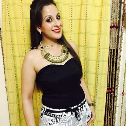 Vibha looks hot wearing an off shoulder black dress