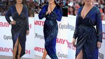 IN PICS: 'Desi Girl' Priyanka Chopra DAZZLES on the RED CARPET of 'Baywatch' world premiere in Miami!