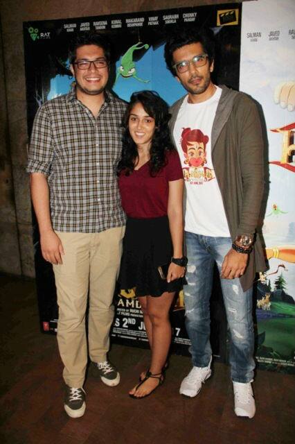 Both Junaid & Ira looked happy at the screening