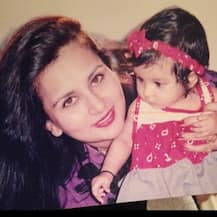 Paloma Dhillon Thakeria, the daughter of Poonam Dhillon spotted in a bikini! MORE PICS!