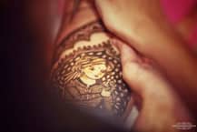 PHOTO GALLERY: DIVEK Wedding: Divyanka Tripathi gets Vivek Dahiya & her FACES printed on hands at her ‘Mehendi Ceremony’