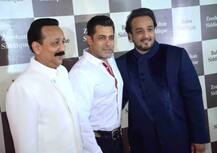 SEE PICS: From Salman, Shah Rukh Khan to Preity Zinta, Bollywood & TV CELEBS attend Baba Siddique's STAR-STUDDED Iftar party!