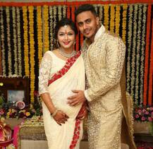 'Diya Aur Baati Hum' actress Pooja Sharma looks GORGEOUS at her BABY SHOWER ceremony!