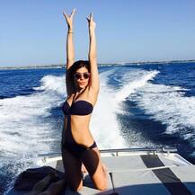 Model & TV presenter Archana Vijaya's HOT Instagram pics will give you major VACATION GOALS!