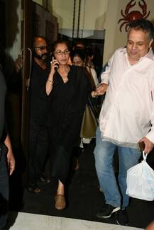 PICS: Yestertyear B'wood stunners & besties Amrita Singh, Dimple Kapadia spotted at an event together!