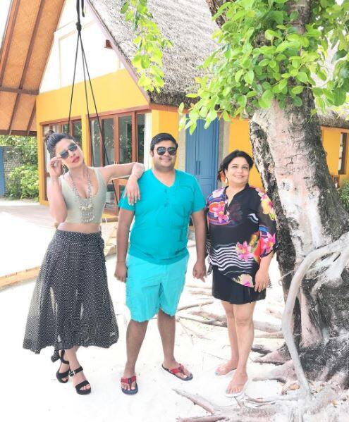 Priyanka posted this picture with brother and mother on Instagram with the caption, 