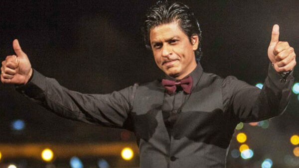 US Diplomat APOLOGISES after Shah Rukh Khan was DETAINED at US airport! US Diplomat APOLOGISES after Shah Rukh Khan was DETAINED at US airport!