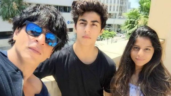 Shah Rukh Khan on college hunt for son Aryan and daughter Suhana! Shah Rukh Khan on college hunt for son Aryan and daughter Suhana!